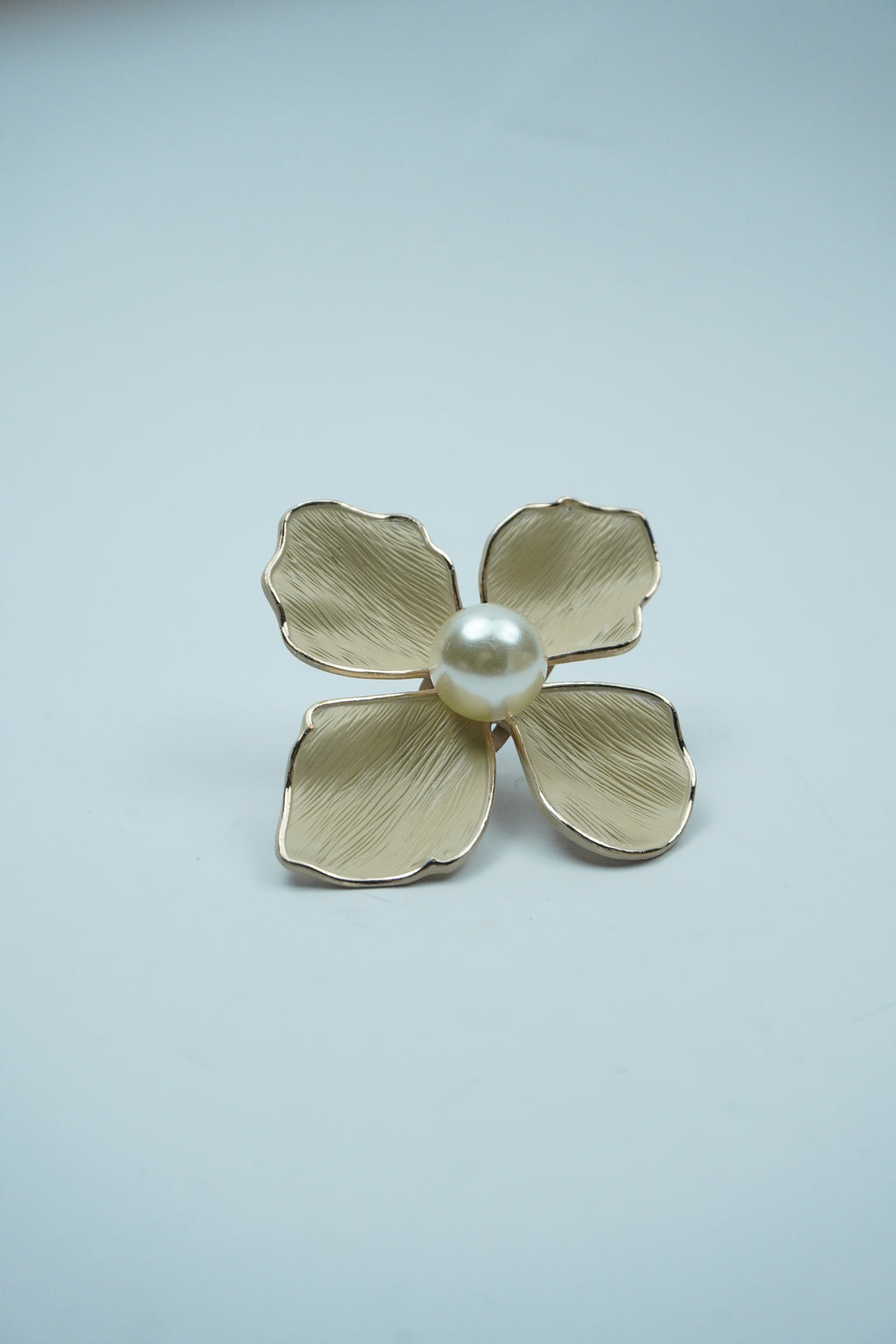 D- ÉLÉGANCE FLORALE – MULE AVEC DÉTAIL FLEUR ET PERLE YW-9