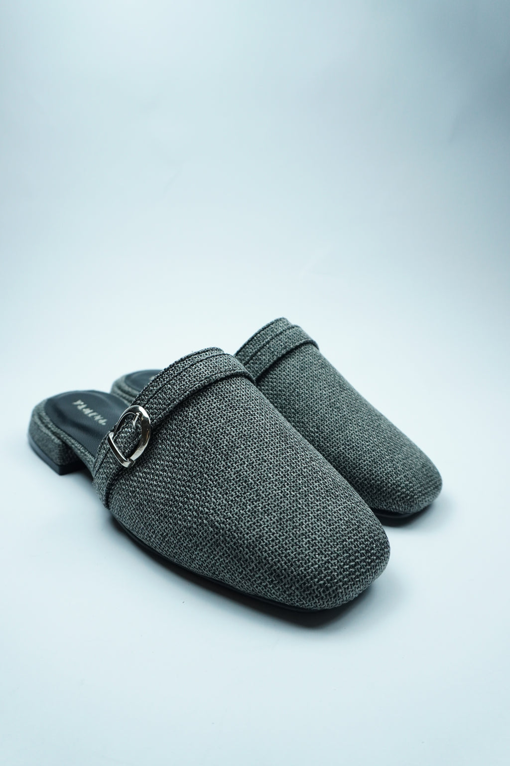 E- MULE  TEXTURÉE – BRIDE AVEC BOUCLE YW-13.