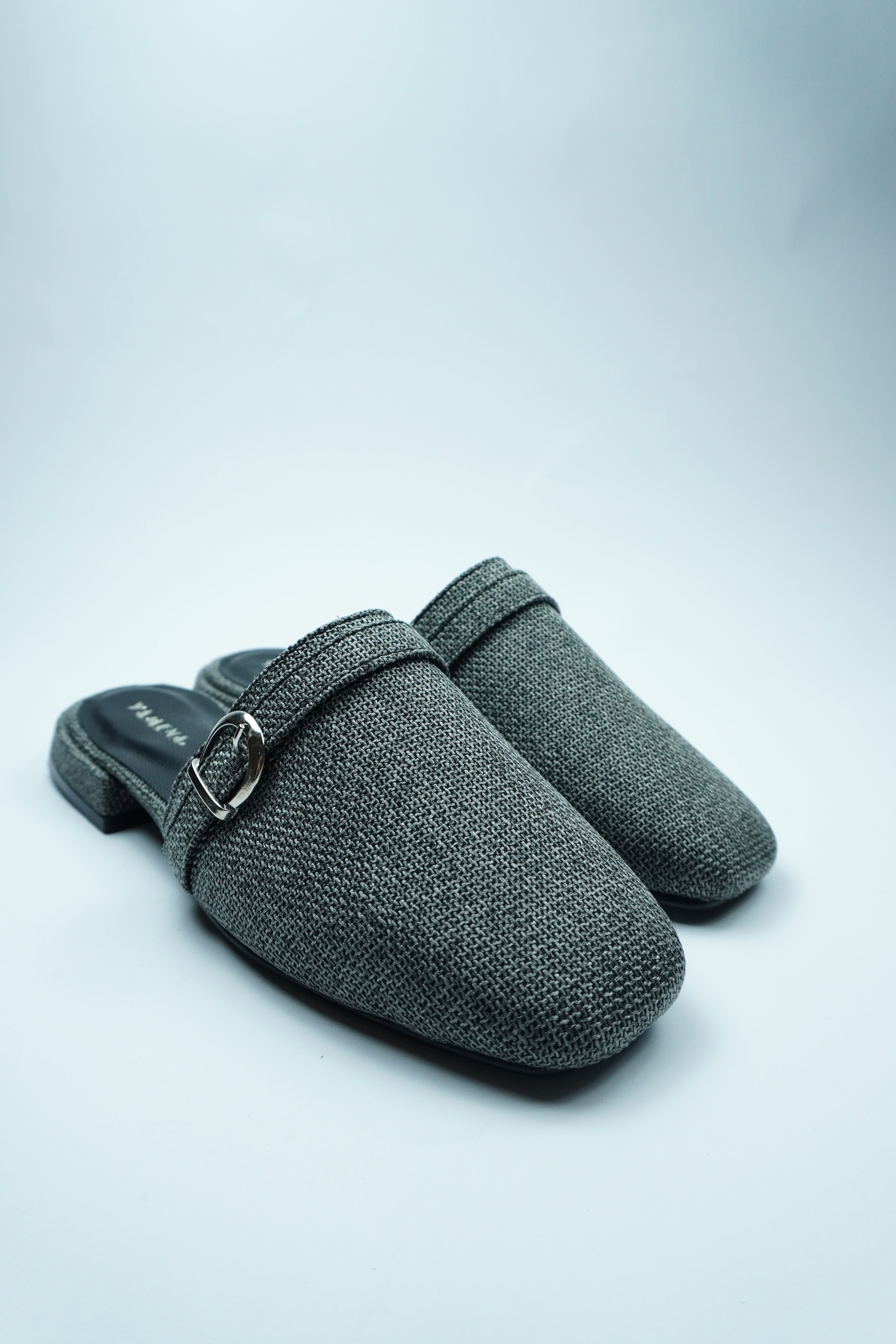 E- MULE  TEXTURÉE – BRIDE AVEC BOUCLE YW-13.