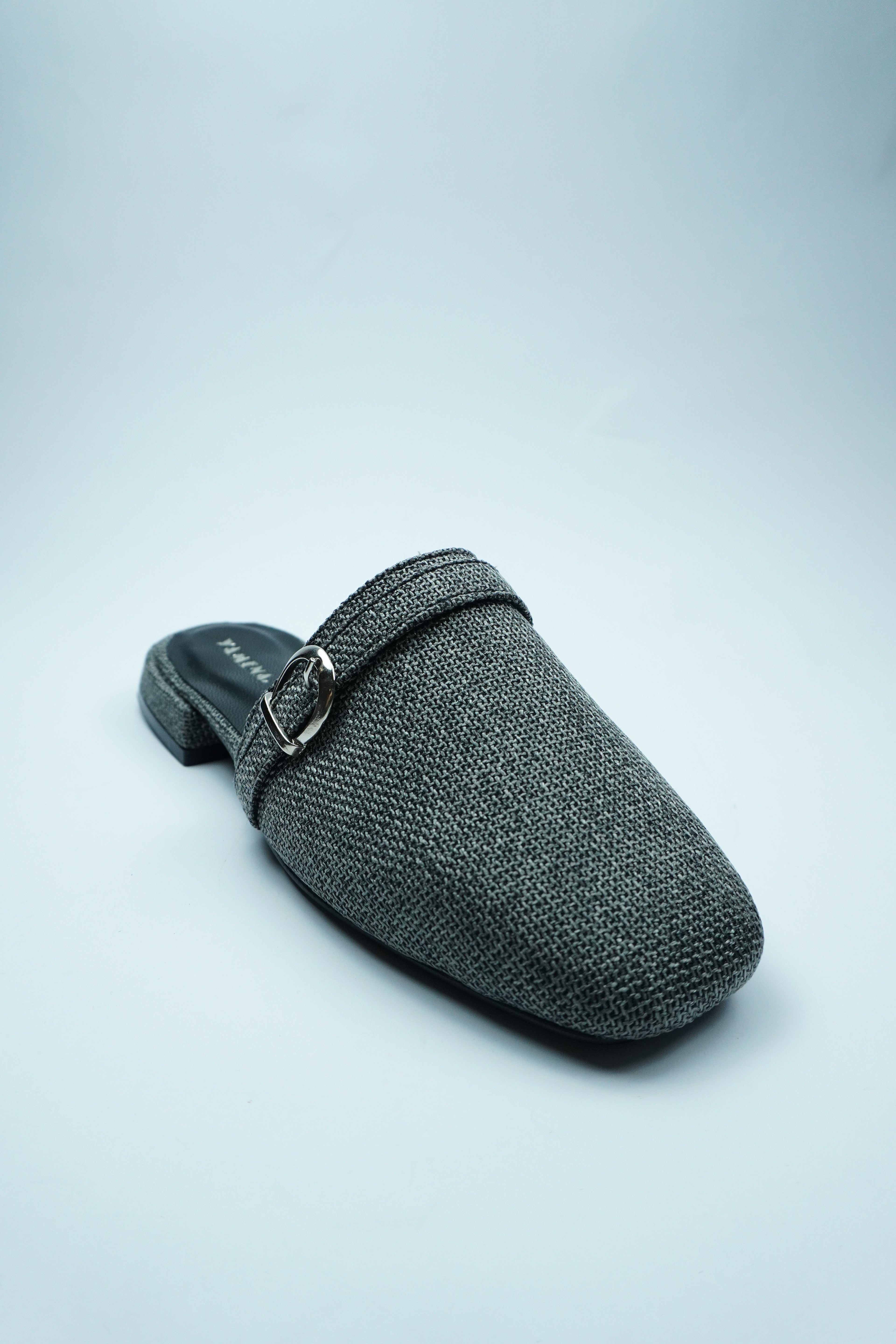 E- MULE  TEXTURÉE – BRIDE AVEC BOUCLE YW-13.