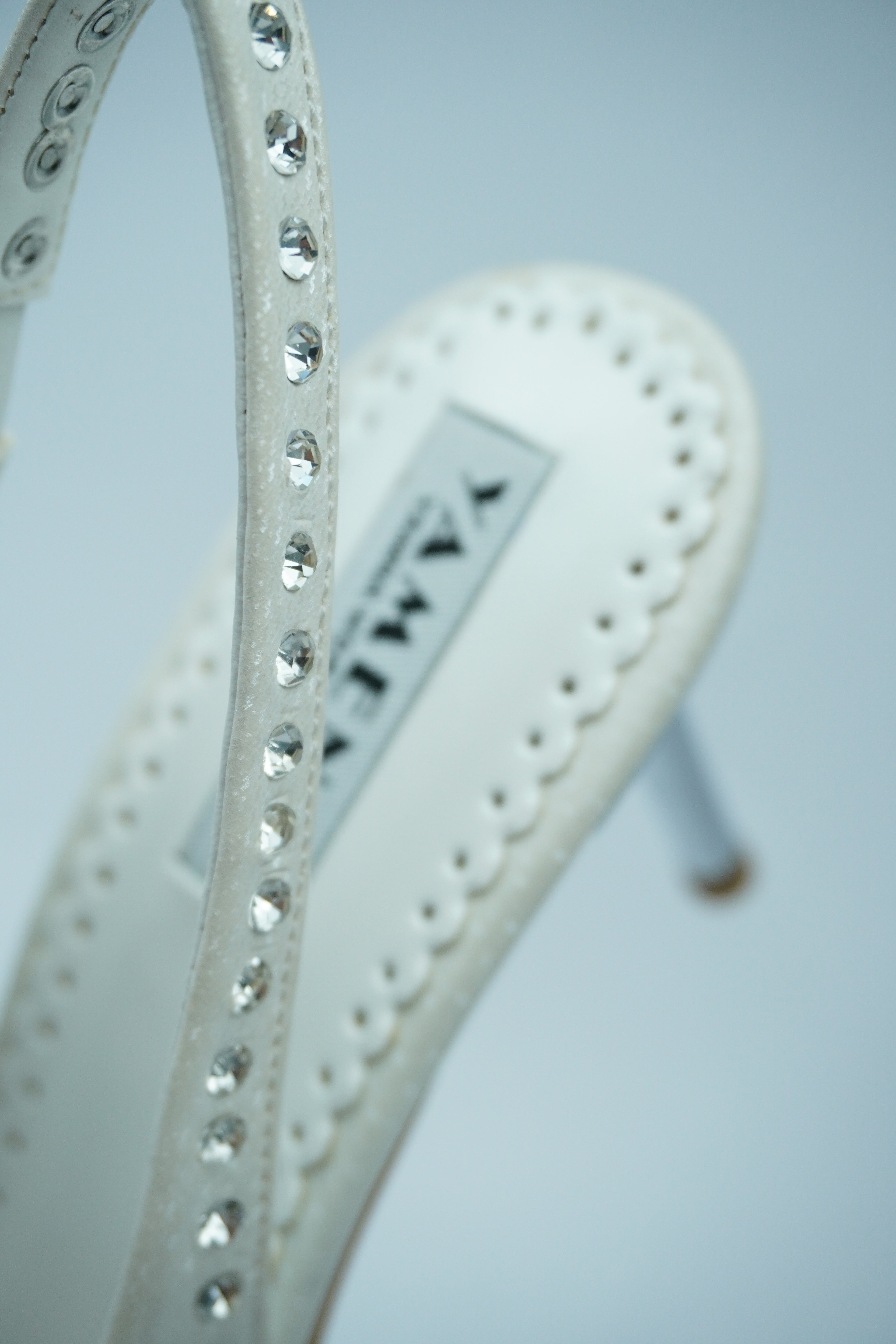 S- BRIDE SHOE ESCARPIN GLAMOUR – TALON AIGUILLE ET BRIDE AJOURÉE YW-8B