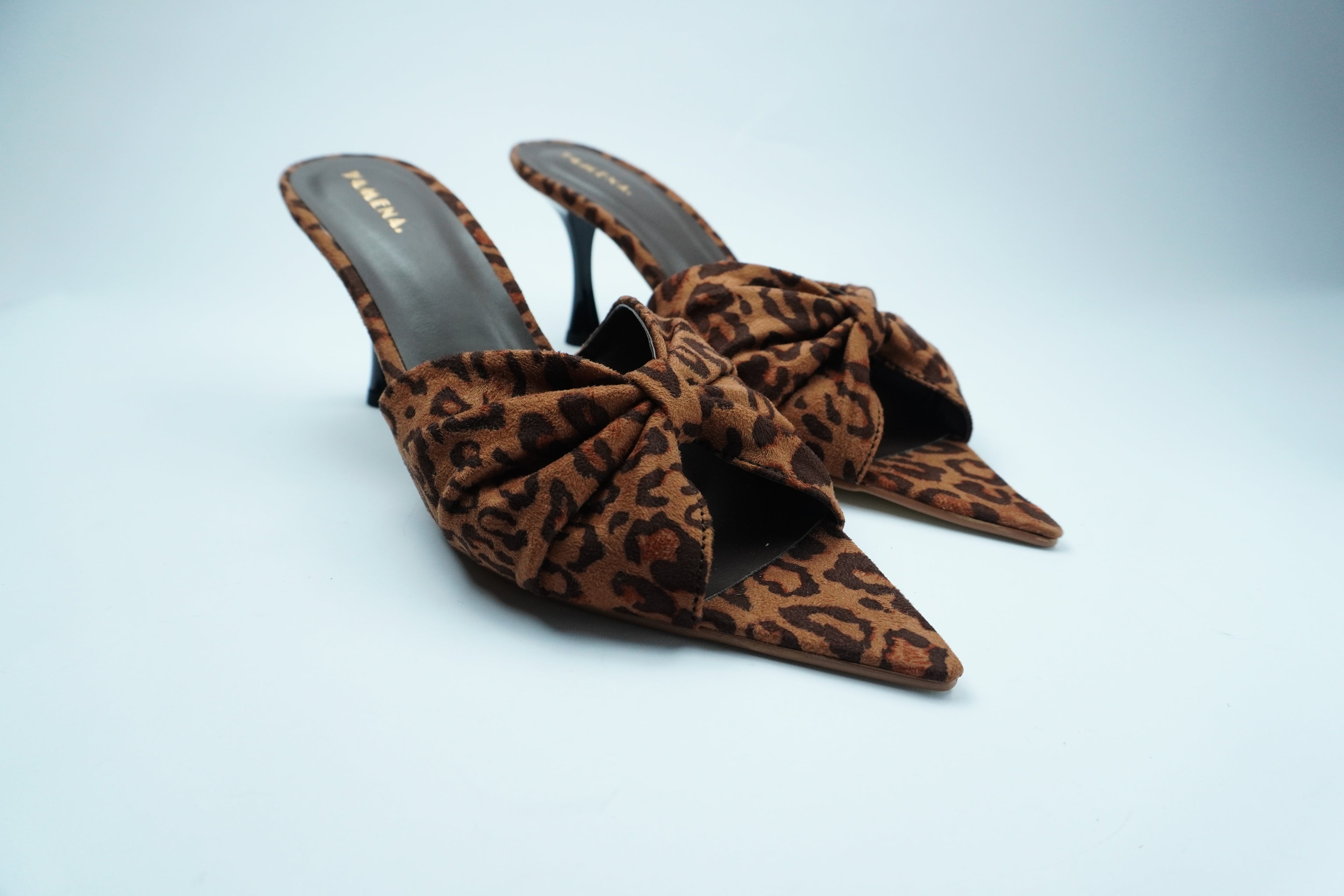 F- ÉLÉGANCE SAUVAGE – MULE À IMPRIMÉ LÉOPARD ET NŒUD YW-12L