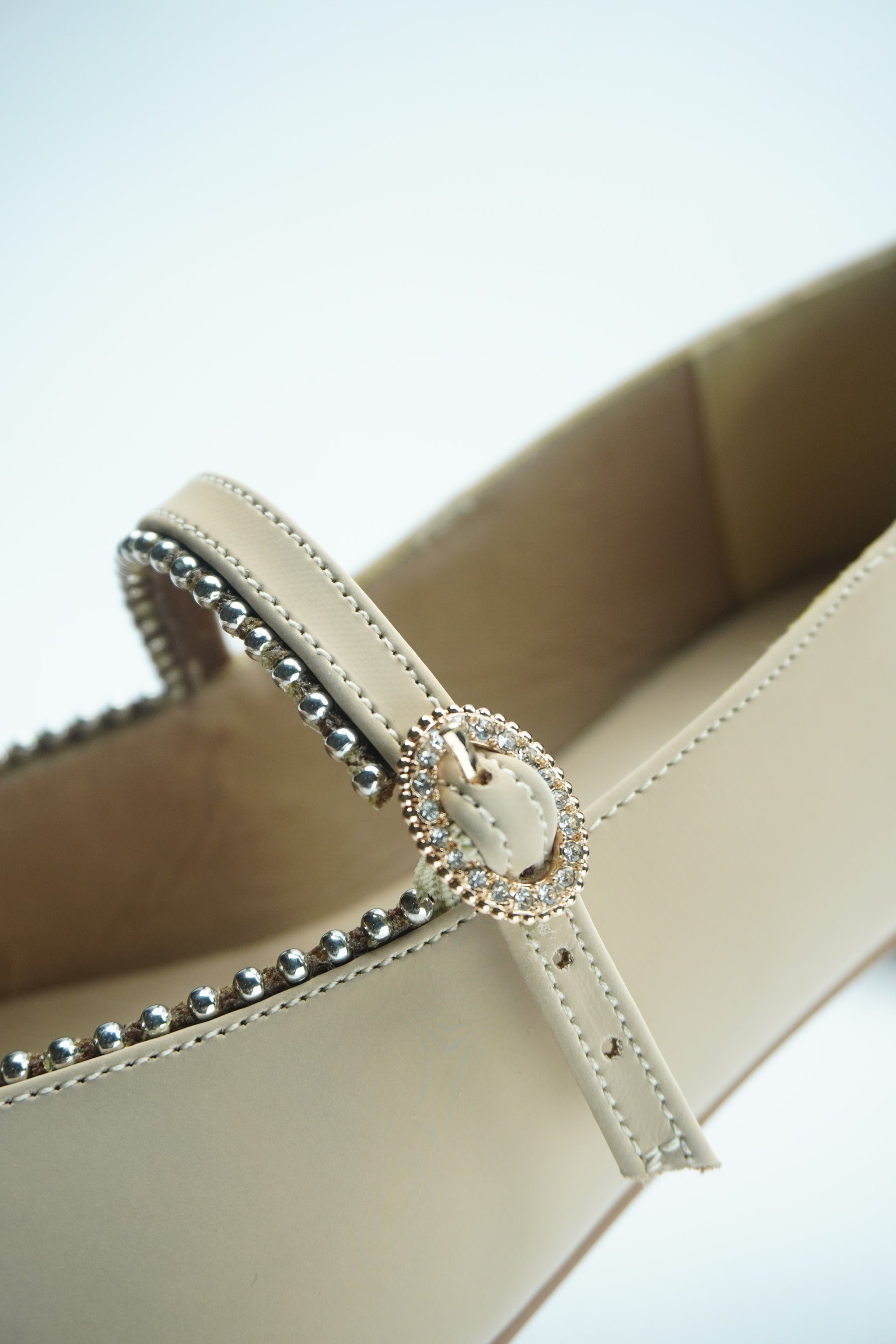 A- BALLERINE ÉLÉGANCE – BRIDE ORNÉE DE STRASS YW-11.