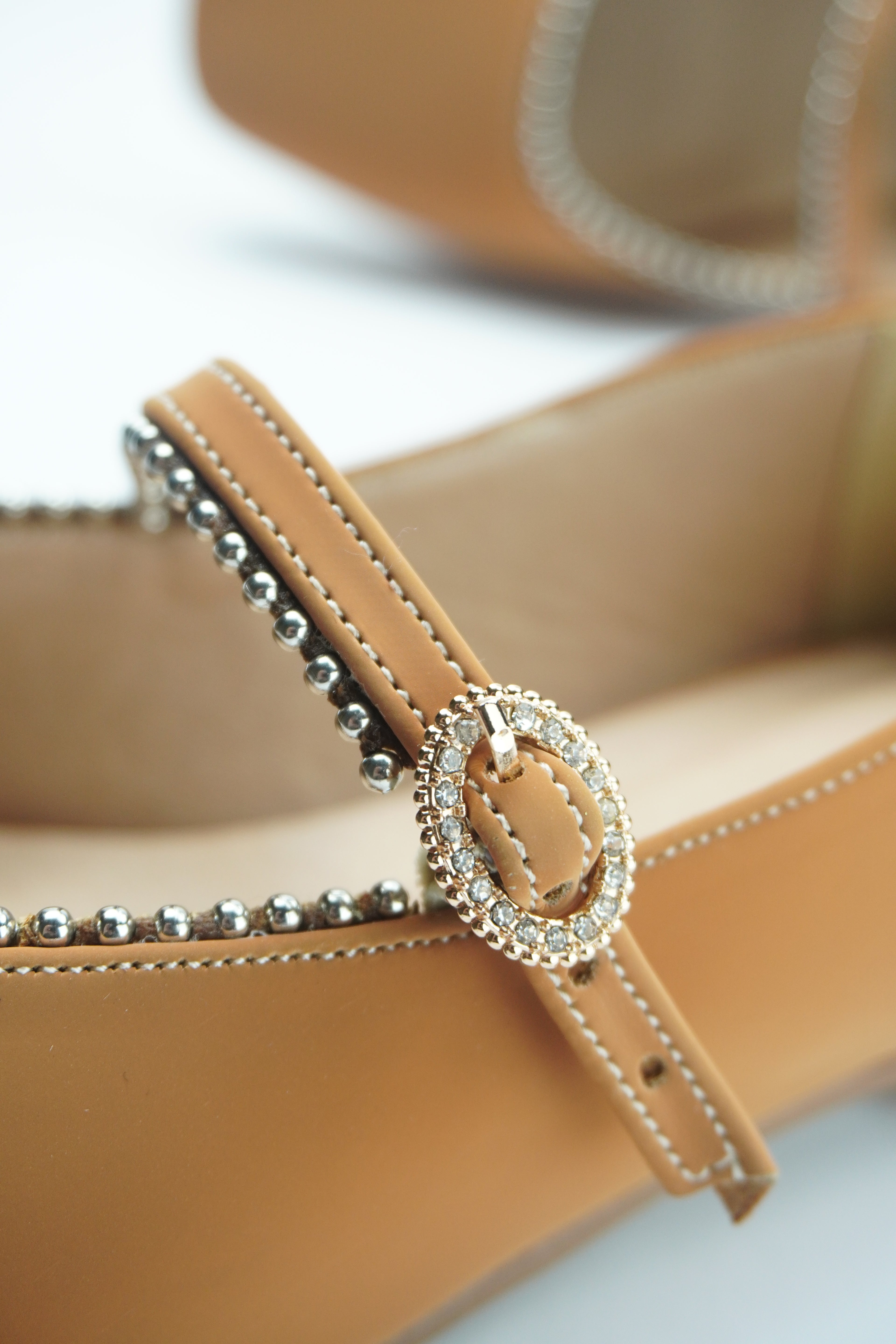 A- BALLERINE ÉLÉGANCE – BRIDE ORNÉE DE STRASS YW-11.