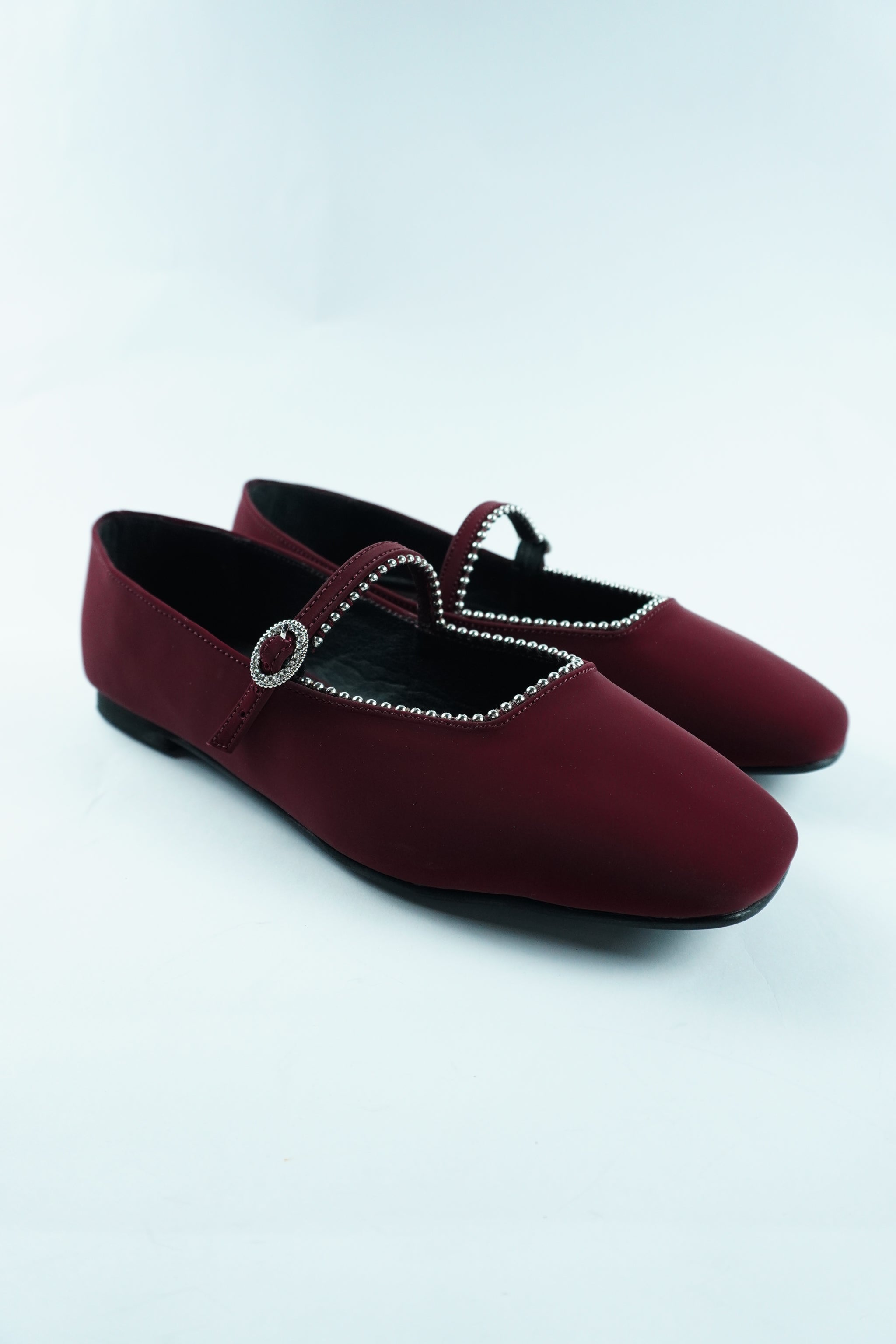 A- BALLERINE ÉLÉGANCE – BRIDE ORNÉE DE STRASS YW-11.
