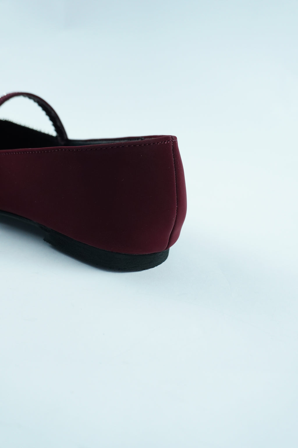 A- BALLERINE ÉLÉGANCE – BRIDE ORNÉE DE STRASS YW-11.