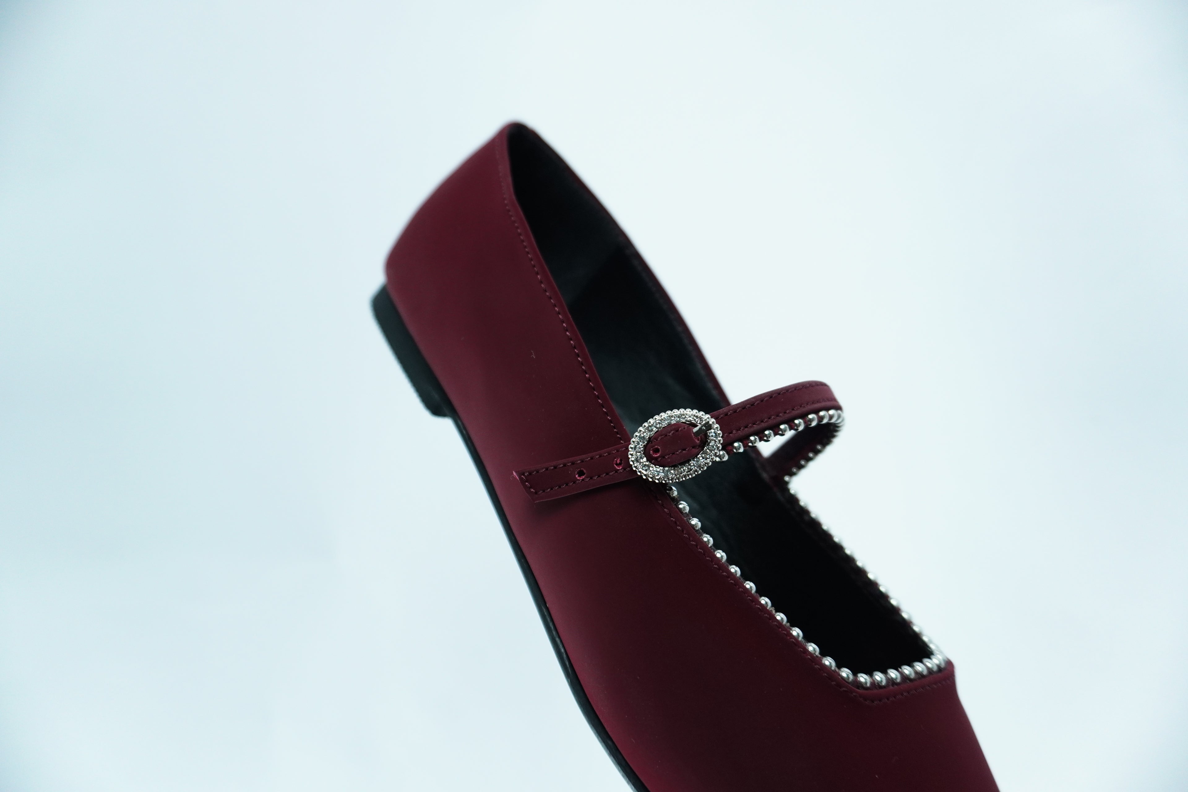 A- BALLERINE ÉLÉGANCE – BRIDE ORNÉE DE STRASS YW-11.