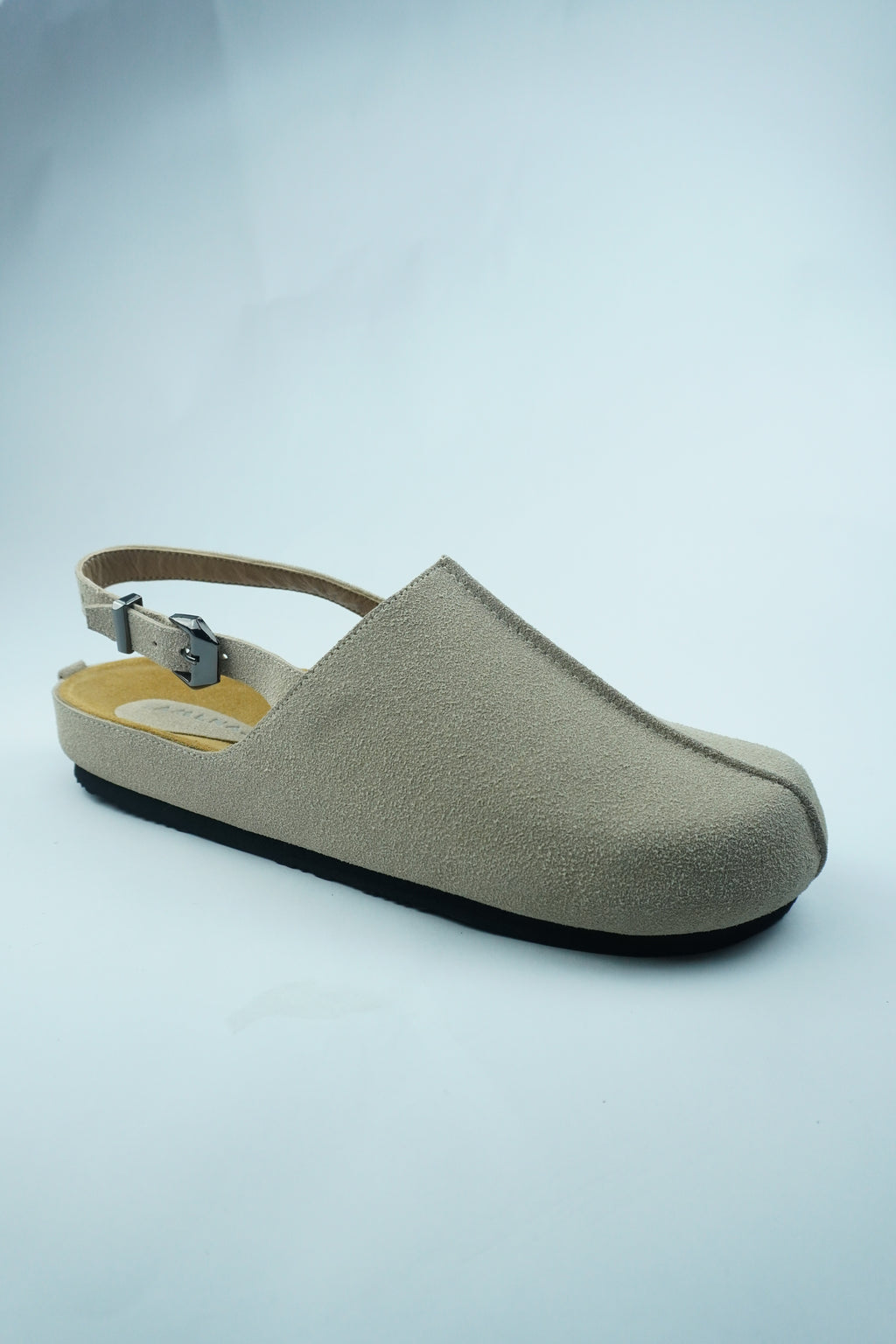 CLOGS YAMENA CONFORTABLES, AVEC CEINTURES AJUSTABLES YW-16.