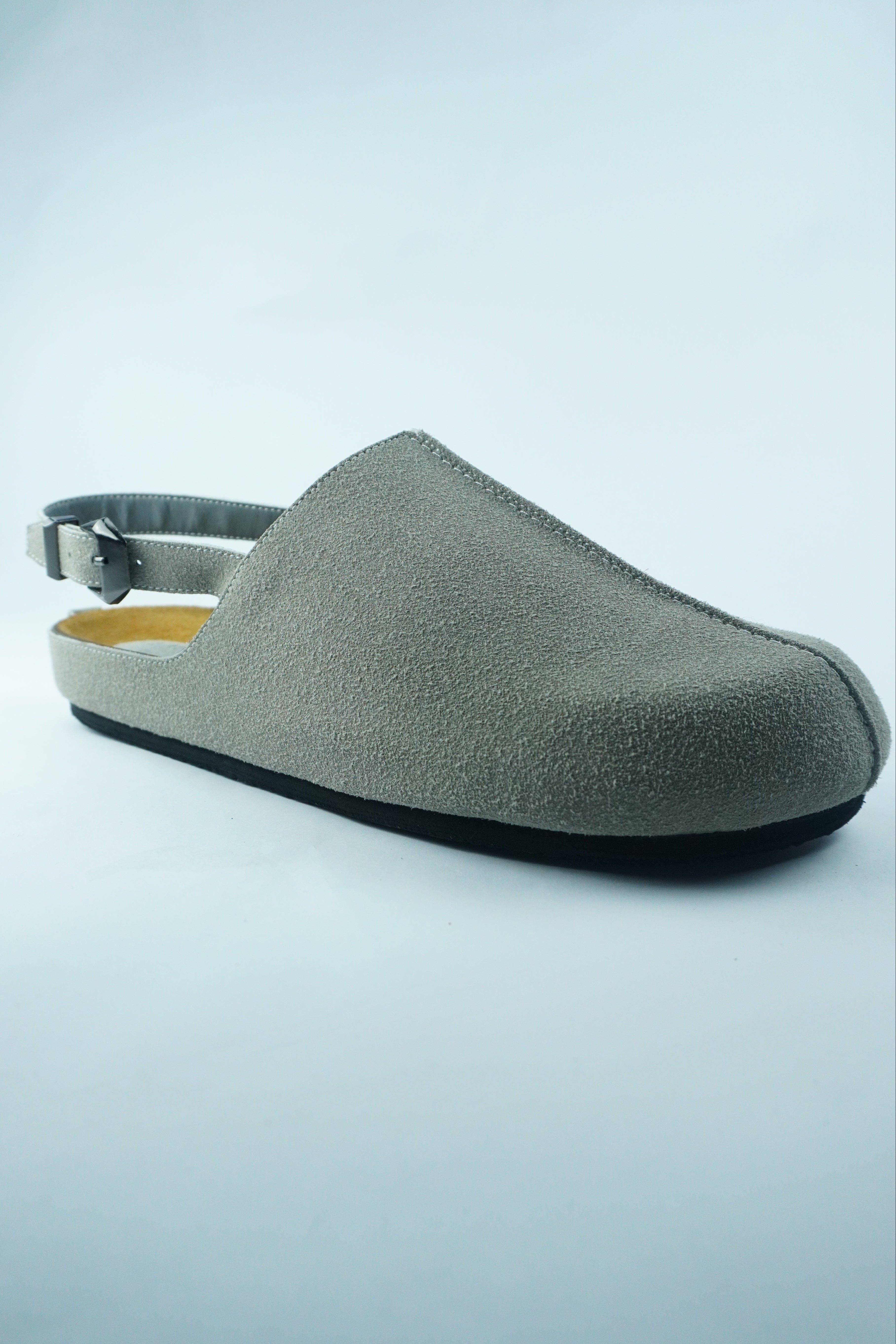 CLOGS YAMENA CONFORTABLES, AVEC CEINTURES AJUSTABLES YW-16.