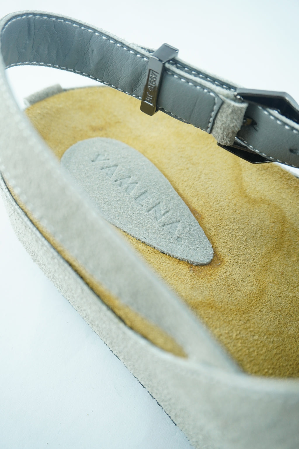 CLOGS YAMENA CONFORTABLES, AVEC CEINTURES AJUSTABLES YW-16.