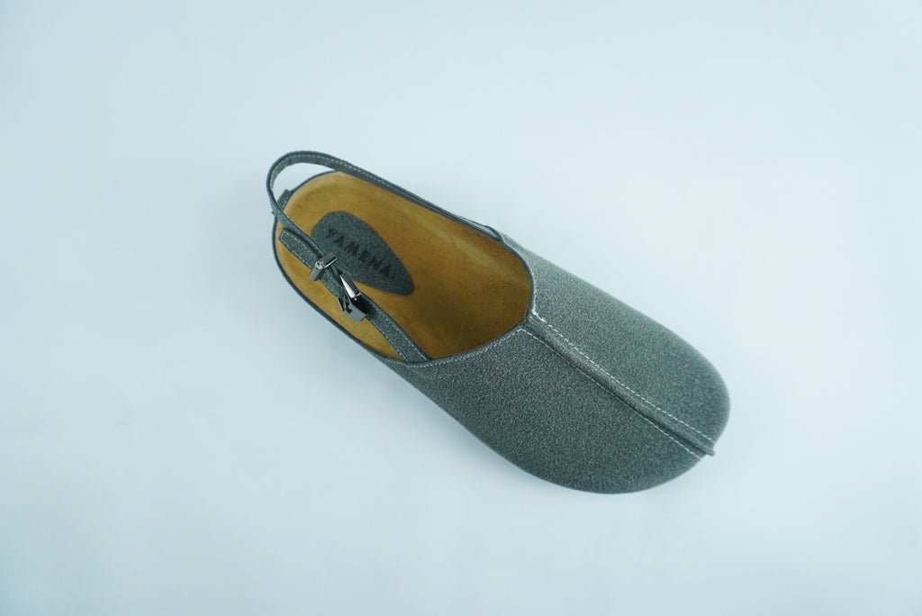 CLOGS YAMENA CONFORTABLES, AVEC CEINTURES AJUSTABLES YW-16.