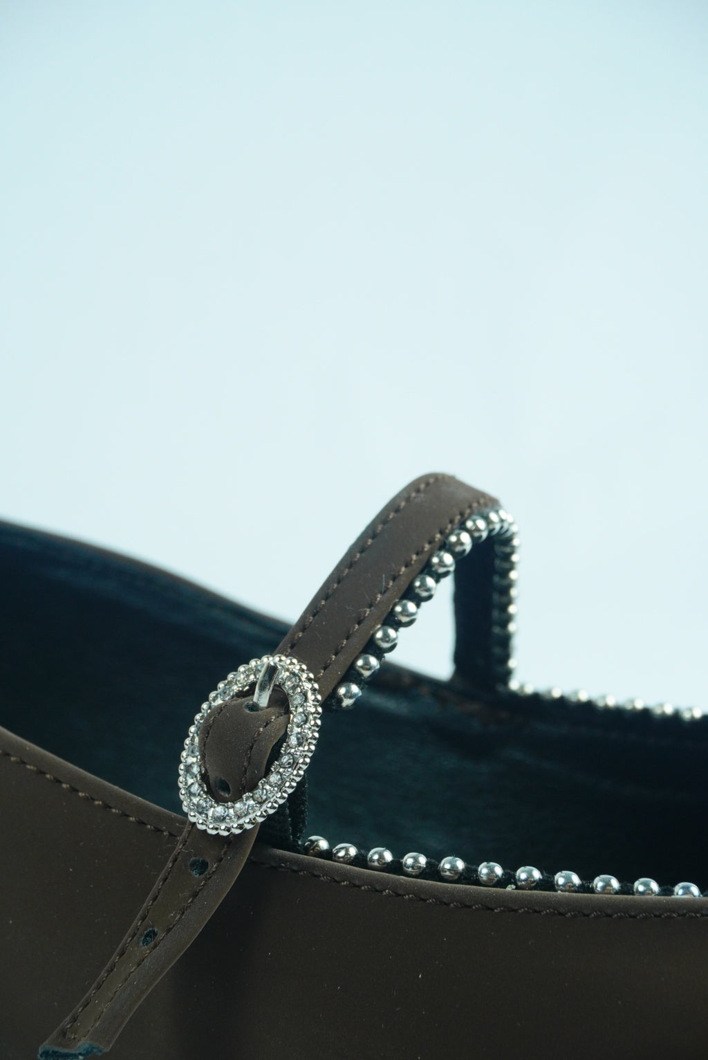 A- BALLERINE ÉLÉGANCE – BRIDE ORNÉE DE STRASS YW-11.