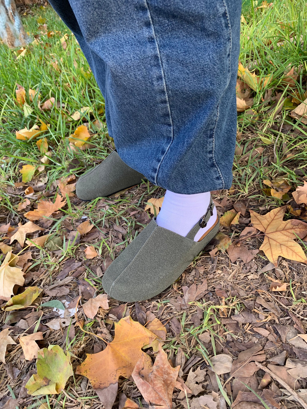 CLOGS YAMENA CONFORTABLES, AVEC CEINTURES AJUSTABLES YW-16.