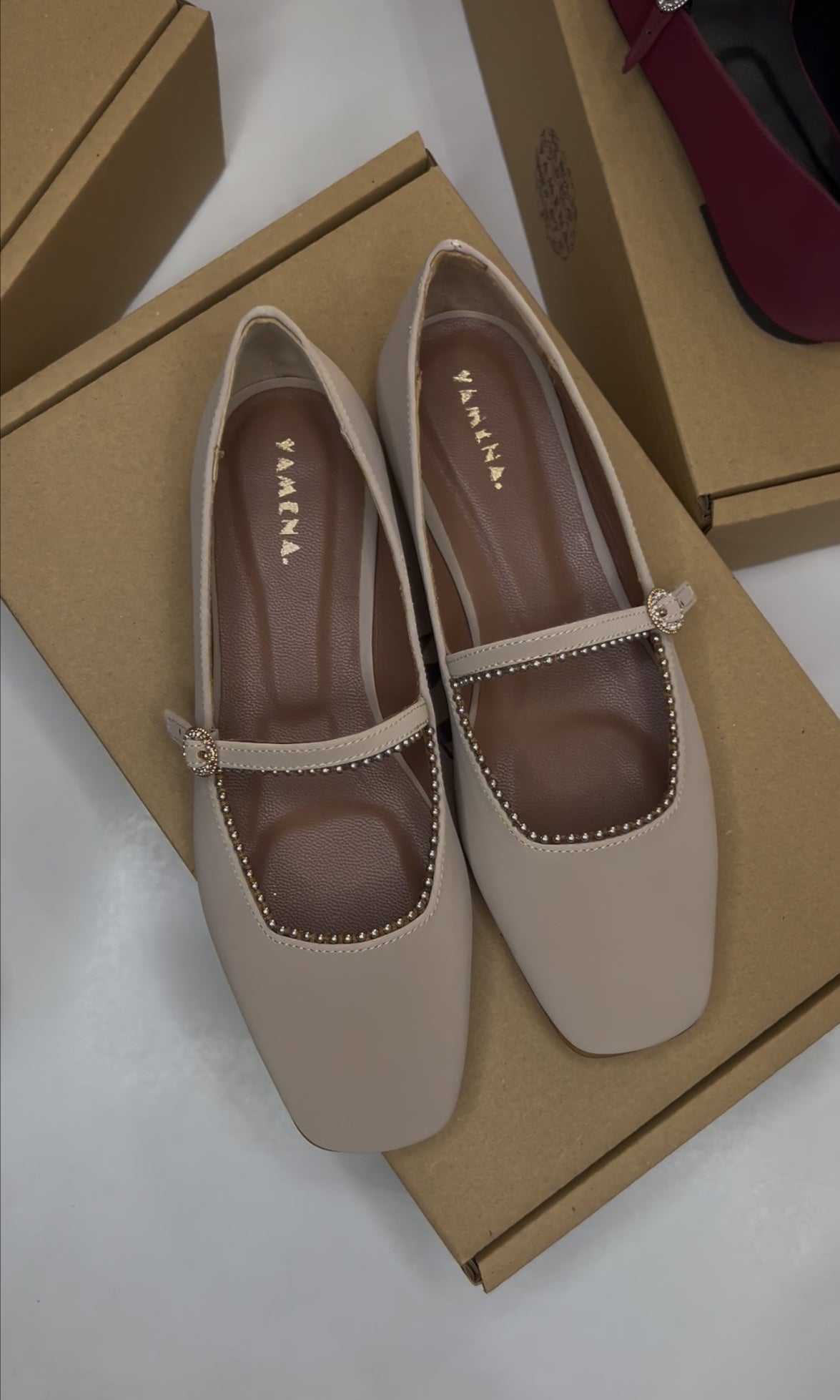 A- BALLERINE ÉLÉGANCE – BRIDE ORNÉE DE STRASS YW-11.