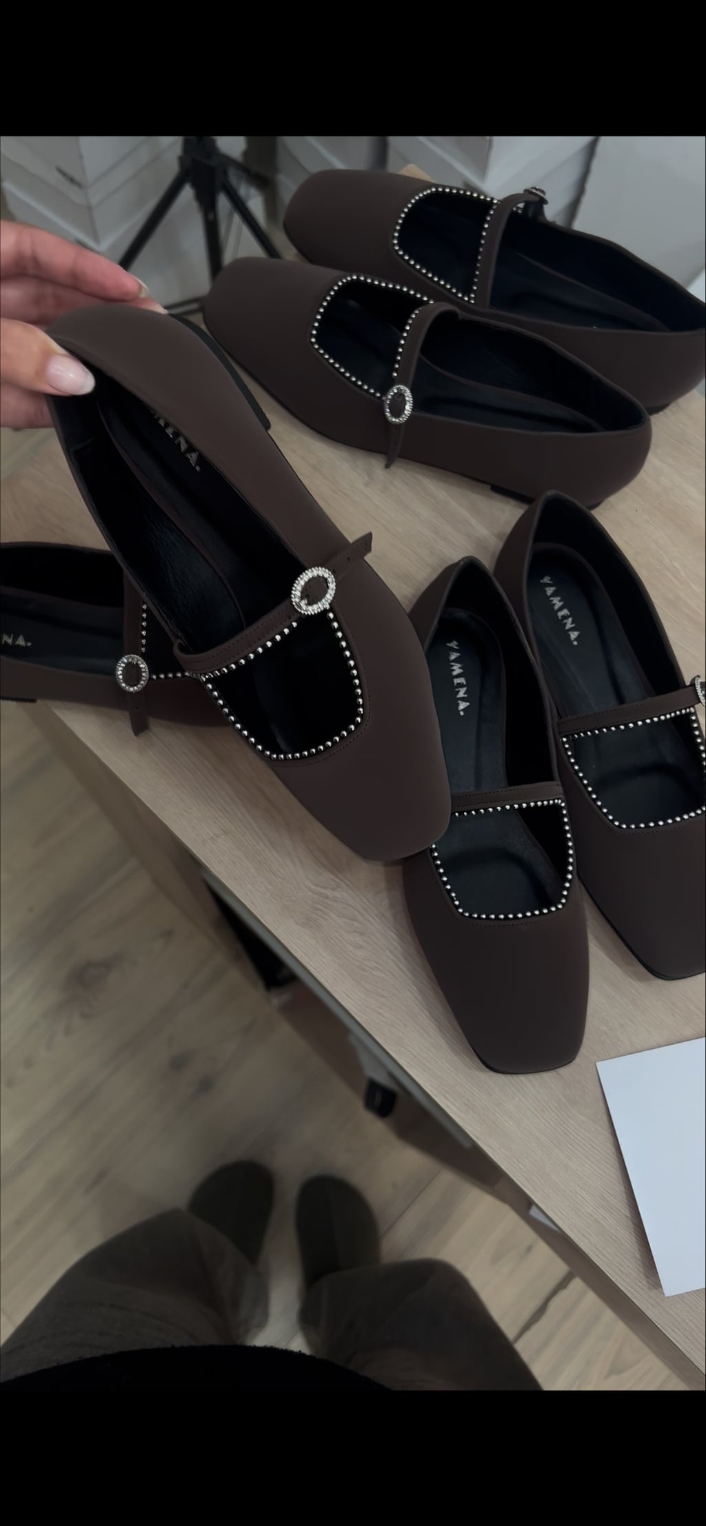 A- BALLERINE ÉLÉGANCE – BRIDE ORNÉE DE STRASS YW-11.